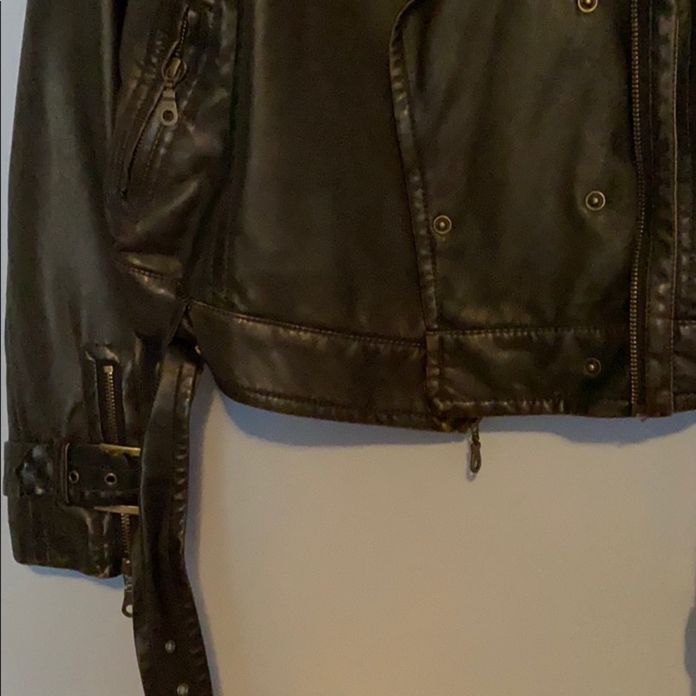 Jacket - Picture 2 of 4